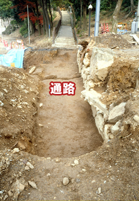 通路(南から)